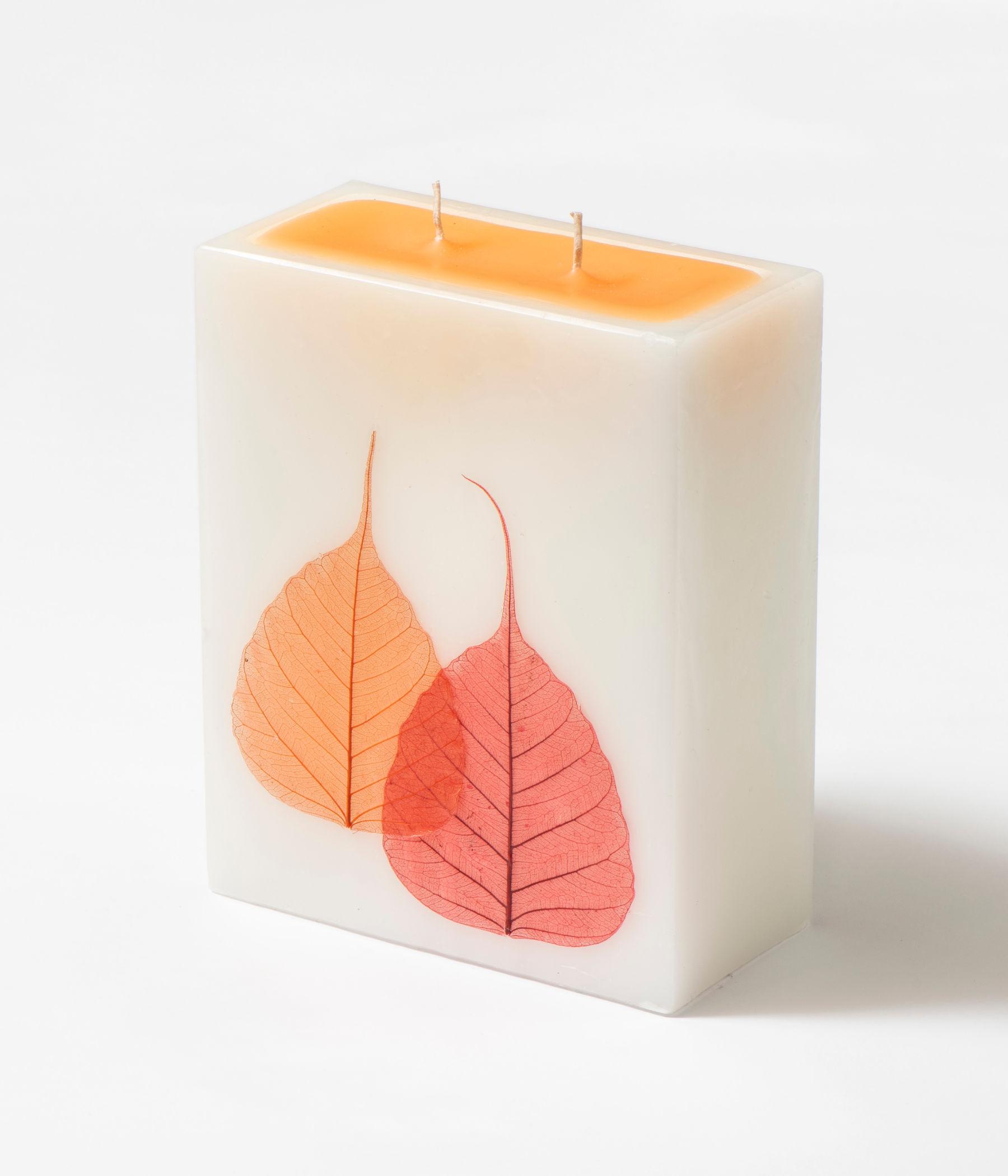 Rectangular candle - LEAVES line